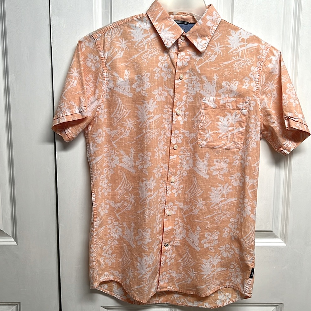IZOD Peach White Short Sleeve Pocket Hawaiian Shirt Size M Relaxed Fit